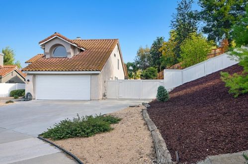 39560 Linnit Cir, Temecula, CA 92591-6130