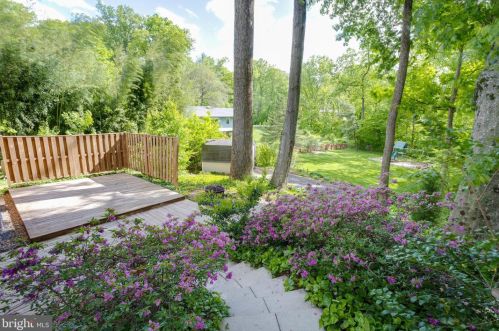 5603 Ravenel Ln, Springfield, VA 22151-2427