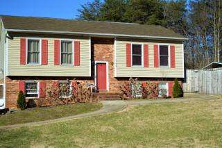 5120 Clover Trail Ct, Walkertown, NC 27051-9590