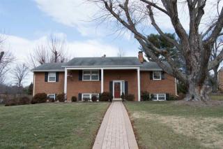 2324 Davis Rd, Waynesboro, VA 22980-2012