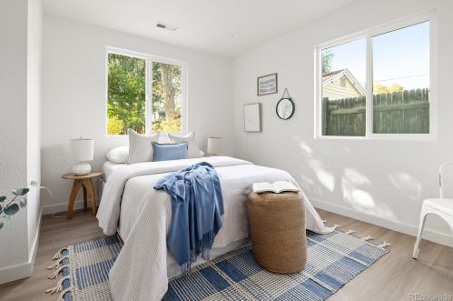 4555 Lincoln St, Englewood CO  80113-5732 exterior