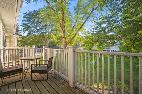 508 Loch Lomond Ln, Wheeling IL  60070-3439 exterior