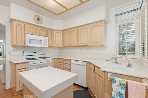 3346 Malta Way, Oceanside, CA 92056-1727