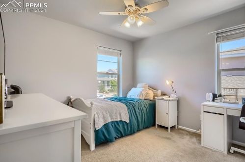 26840 Roxbury Pl, Denver CO  80016-7527 exterior