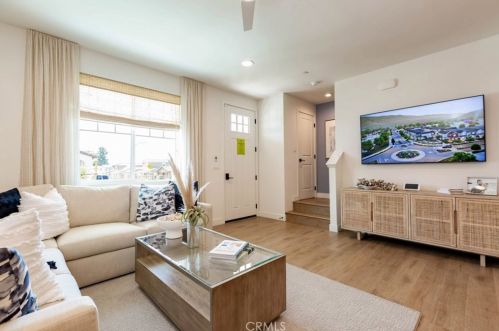 1118 Tiburon Way, San Luis Obispo, CA 93401-8304