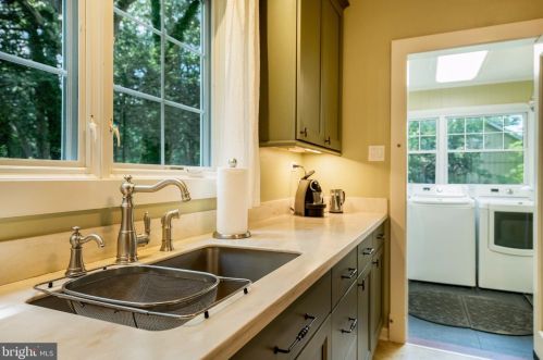 2874 Patuxent Riv Rd, Davidsonville MD 21035-2237 exterior