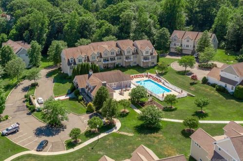 198 Kyles Way, Huntington, CT 06484-6620
