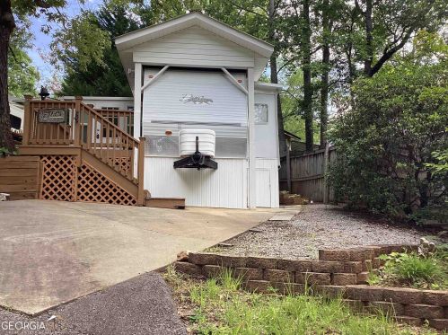 105 Rocky Ln, Cleveland, GA 30528-0910
