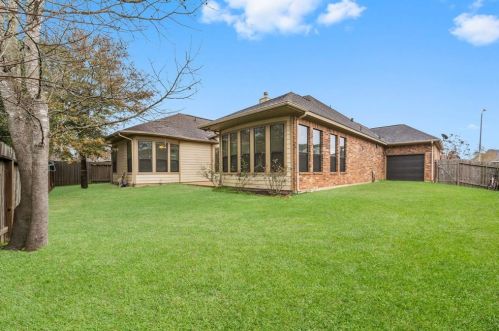 2042 Brodie Ln, Conroe TX  77301-7246 exterior