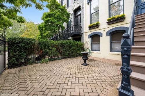 440 Webster Ave, Chicago, IL 60614-3813