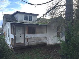 325 38 St, Springfield OR  97478-5739 exterior