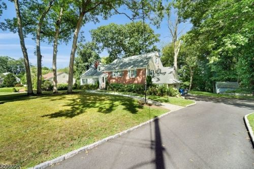 3 Nichols Rd, Morristown, NJ 07960-4609