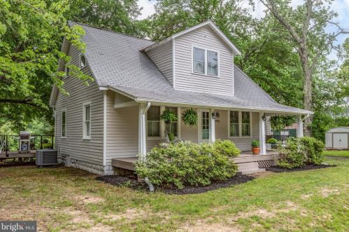 9921 Gordon Rd, Spotsylvania, VA 22553-3717