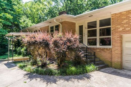 1285 Moores Mill Rd, Atlanta GA  30327-1429 exterior