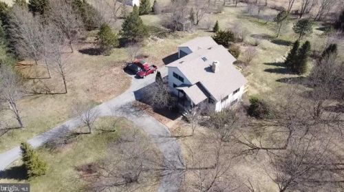 80 Quinn Lea Rd, Harpers Ferry WV 25425-5372 exterior