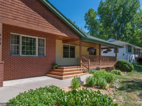 408 Mill Ave, Minnetrista, MN 55388