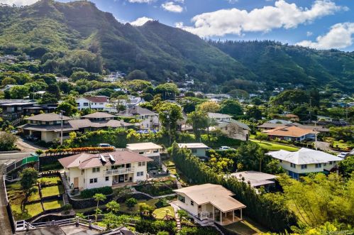 3588 Alani Dr, Honolulu HI  96822-1412 exterior