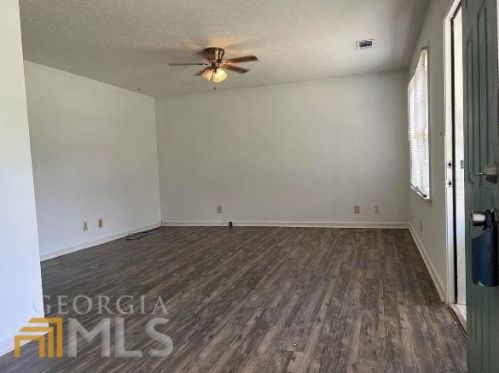 100 Chuck Cir, Warner Robins GA  31093-2614 exterior