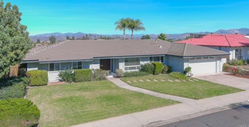 1950 Woodglen Way, El Cajon, CA 92020-1359