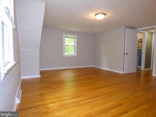 2390 Grandview Rd, York PA  17403-5109 exterior