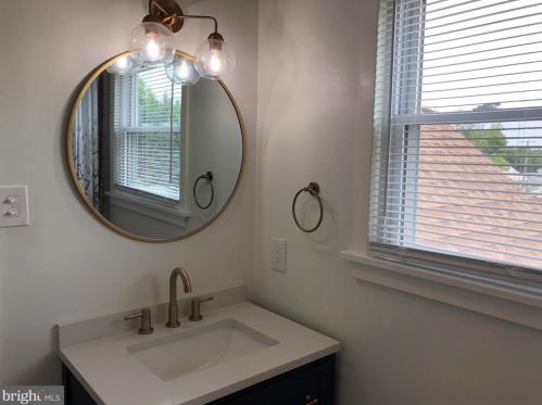 520 Diller Rd, Hanover PA 17331-4805 exterior