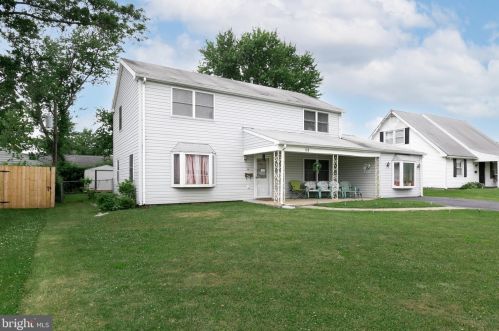 15 Harper Ln, Willingboro, NJ 08046-1711