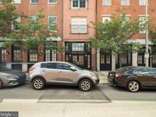 50 Front St, Philadelphia PA  19106-3019 exterior