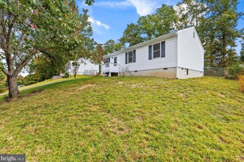 6311 Plantation Forest Dr, Spotsylvania VA  22553-7615 exterior