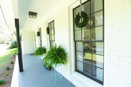 4888 Joy Ln, Lilburn, GA 30047-5118