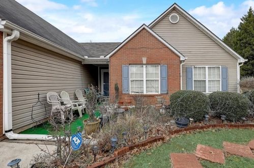 3400 Grayson Manor Ct, Loganville, GA 30052-7830