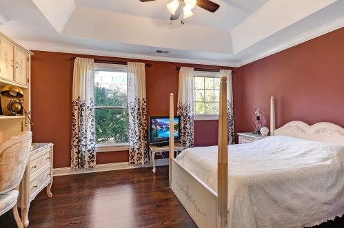 6116 County Line Rd, Willowbrook IL  60527-5719 exterior