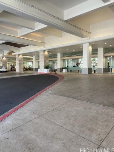 410 Atkinson Dr, Honolulu HI  96814-4730 exterior