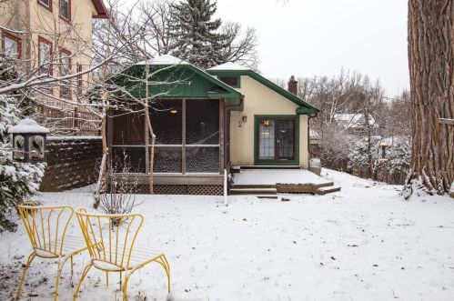 2381 Carter Ave, Saint Paul MN  55108-1625 exterior