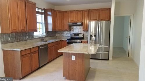 12151 Open Meadow Ln, Bristow, VA 20136-2414