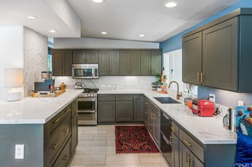 5177 Carlingford Ave, Riverside CA  92504-1311 exterior