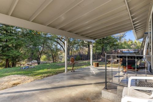 3068 Westerly Pl, Ukiah CA 95482-3515 exterior