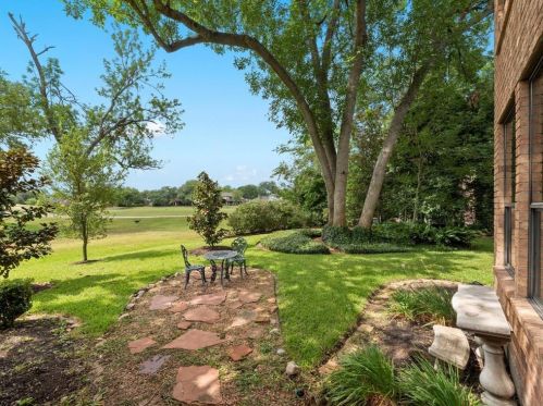 2202 Country Crk Way, Richmond TX 77406-6611 exterior