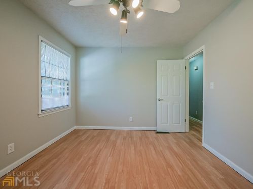 318 Davis Rd, Stockbridge GA  30281-3304 exterior