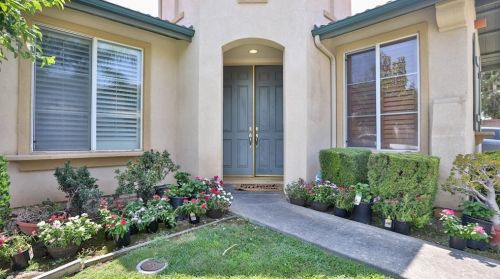 11598 Springwood Ct, Riverside, CA 92505-5116