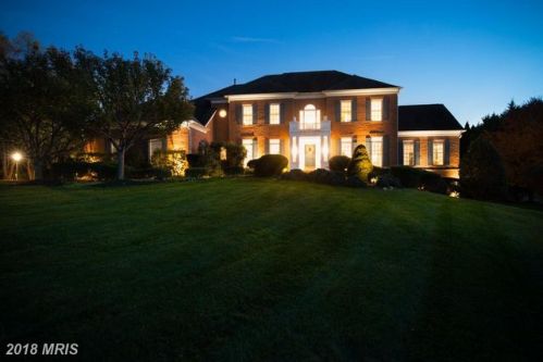 13717 Bold Venture Dr, Glenelg, MD 21737-9707