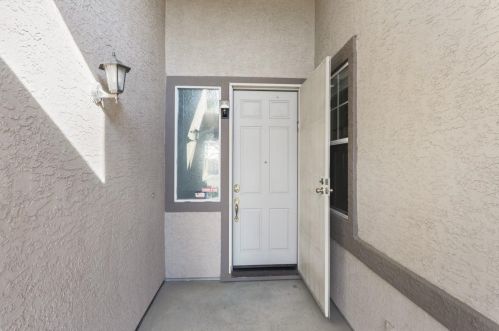 1144 Gillen Ct, Folsom, CA 95630-8551