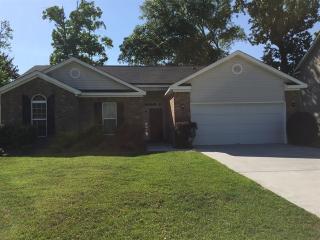 1555 Bradley Blvd, Savannah GA  31419-8171 exterior