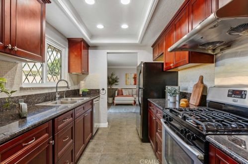 13476 Daisy Ln, Chino, CA 91710-5011