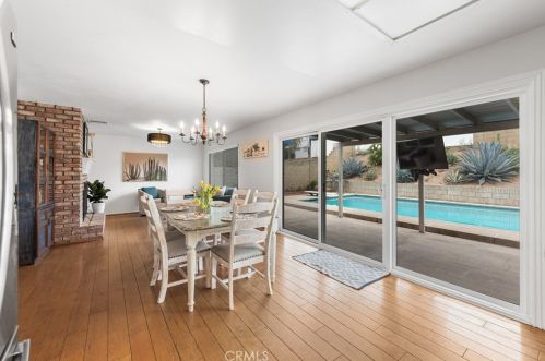 6750 Charing St, Simi Valley CA 93063-3926 exterior