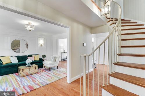 5940 Queenston St, Springfield VA  22152-1731 exterior