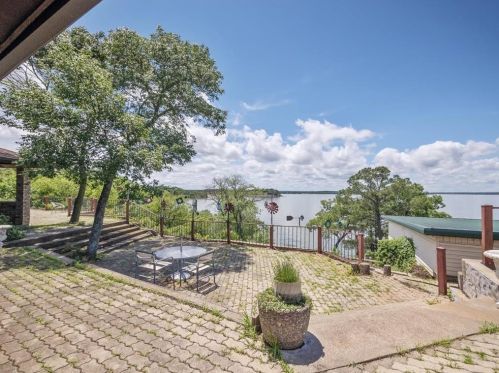 8305 Eagle Mountain Cir, Fort Worth TX  76135-9536 exterior