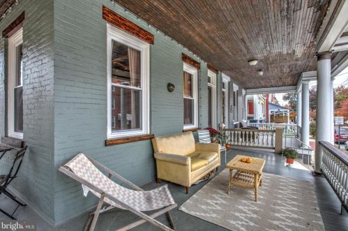 546 Orange St, Lancaster PA  17603-3669 exterior