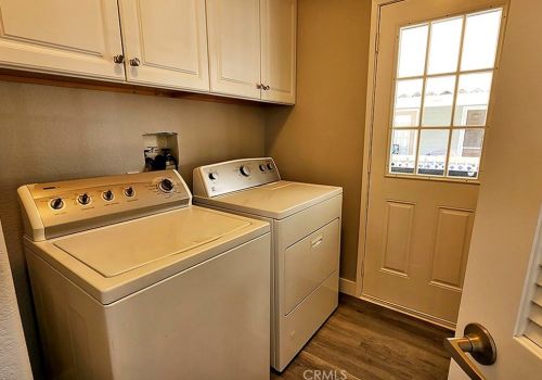 21851 Newland St, Huntington Beach CA  92646-7602 exterior