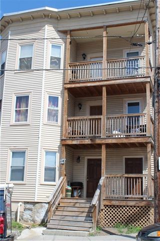 23 Bennett St, Woonsocket, RI 02895-4601