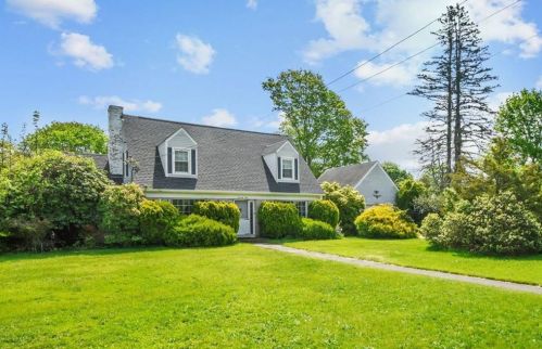74 East Ave, Westerly, RI 02891-3004